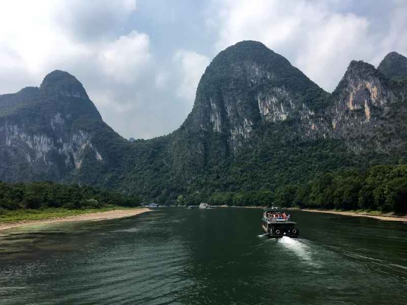 1-Day Li River Cruise: Guilin to Yangshuo with Optional Transfer