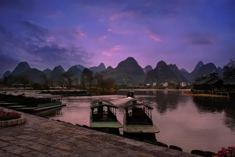 1-Day Guilin Highlights Tour: Reed Flute Cave, Xianggong Hill, Bamboo Boat, and Impression Liu Sanjie Show
